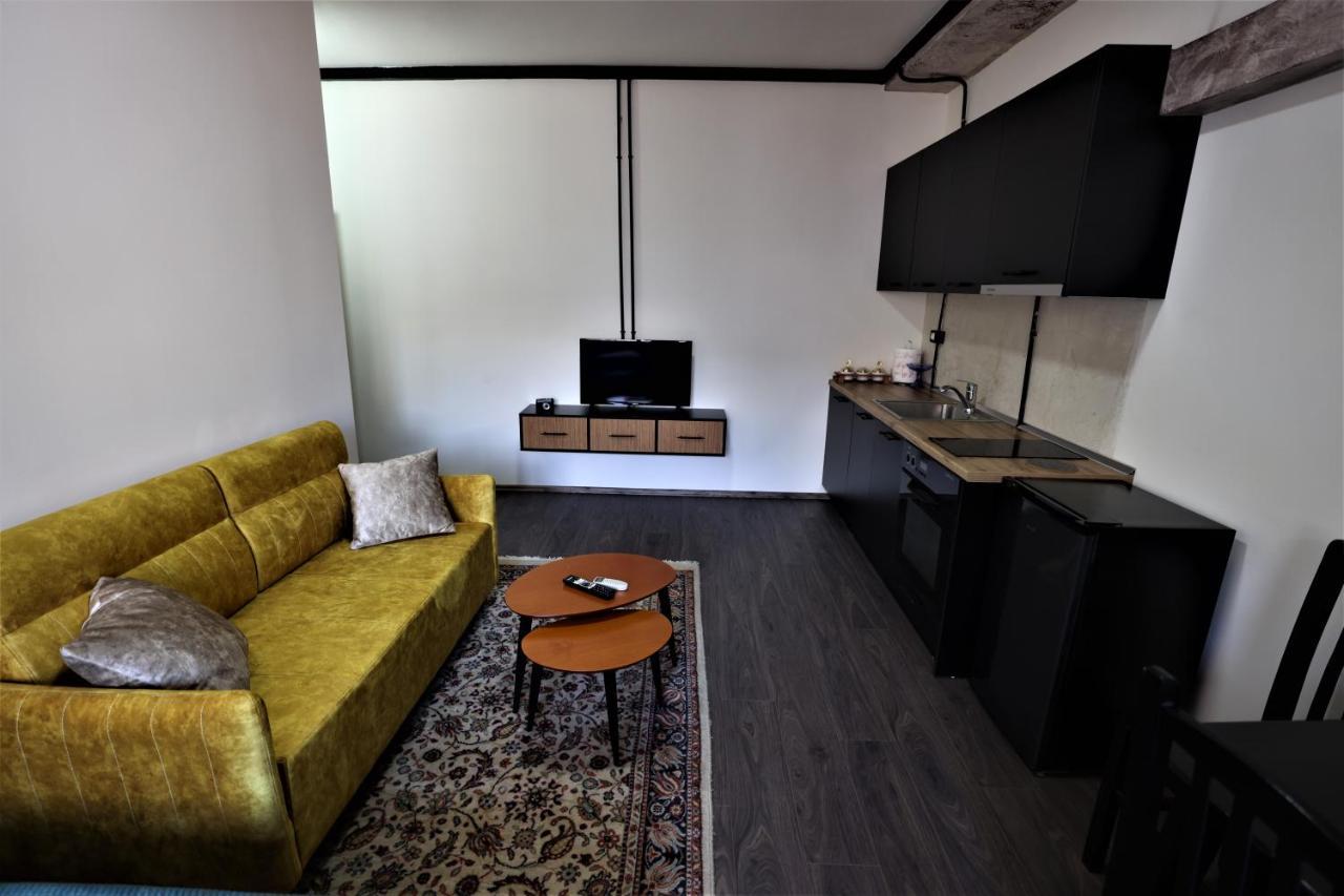 Lovely Studio In Tirana #1 Luaran gambar