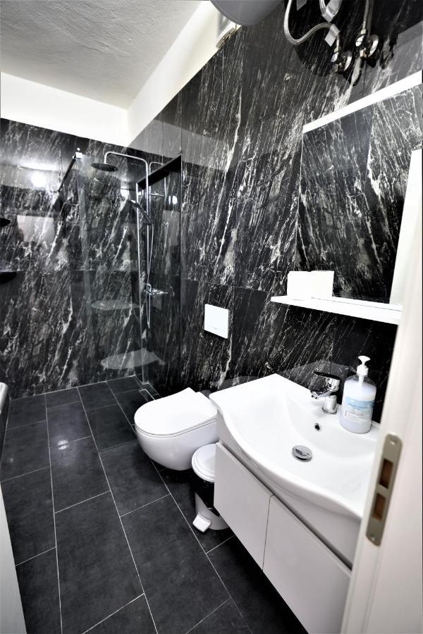 Lovely Studio In Tirana #1 Luaran gambar